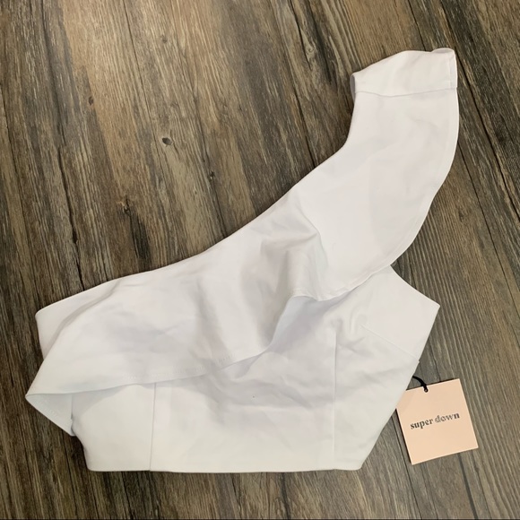superdown Tops - Superdown Revolve One Shoulder Ruffle Top
